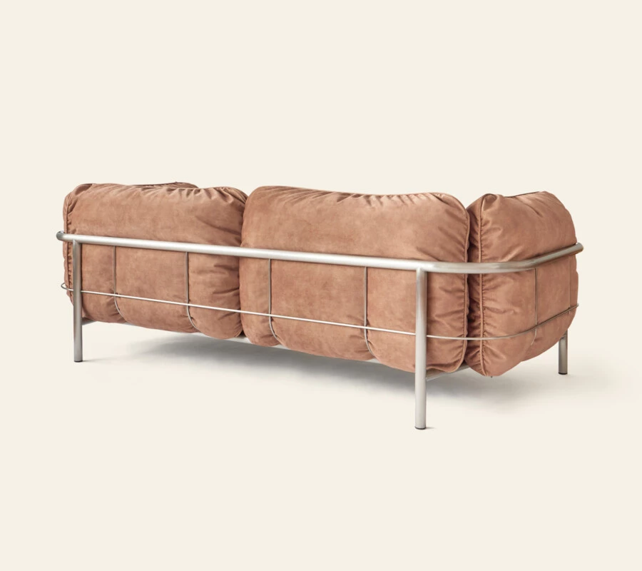 THE TRI 2P SOFA | EDITORA