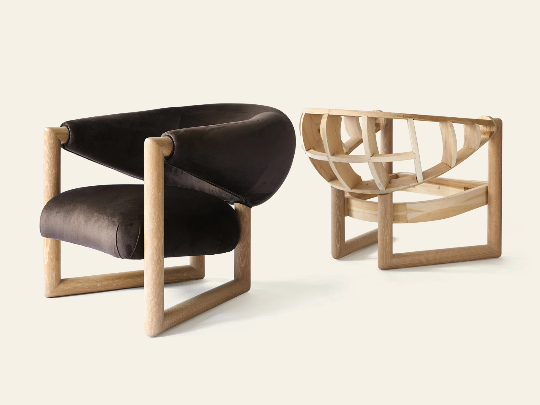 POMPOUS 1P SOFA | EDITORA